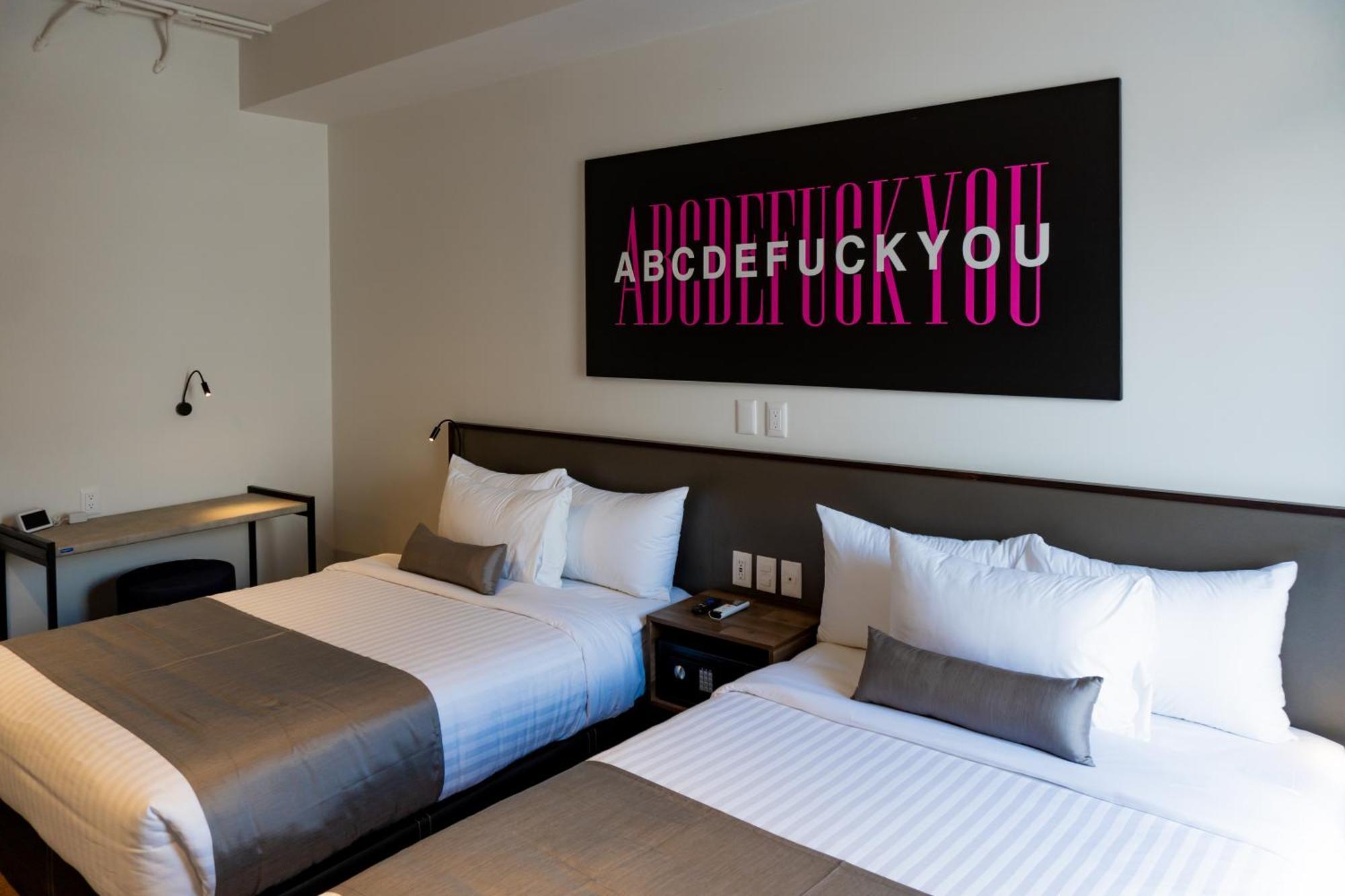 Alt Urbana Hotel Leon Bagian luar foto