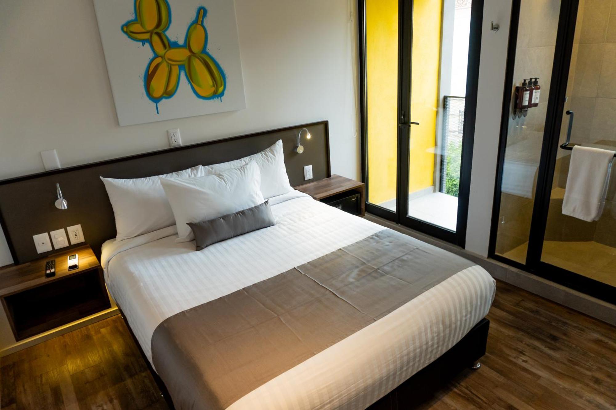 Alt Urbana Hotel Leon Bagian luar foto