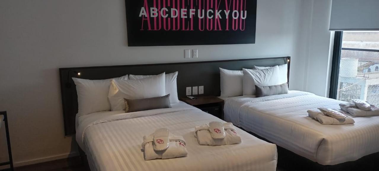 Alt Urbana Hotel Leon Bagian luar foto