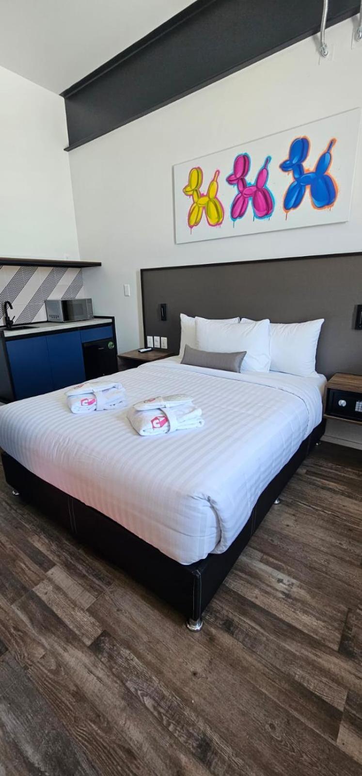 Alt Urbana Hotel Leon Bagian luar foto