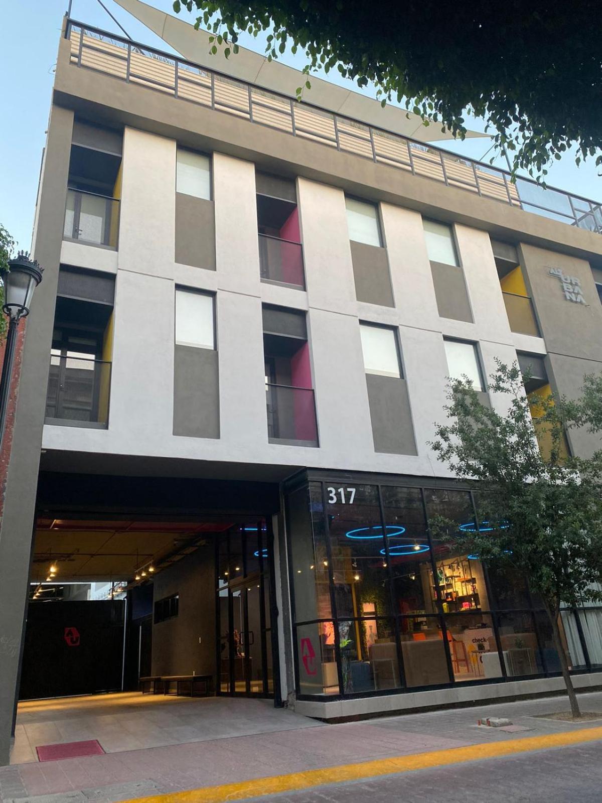 Alt Urbana Hotel Leon Bagian luar foto