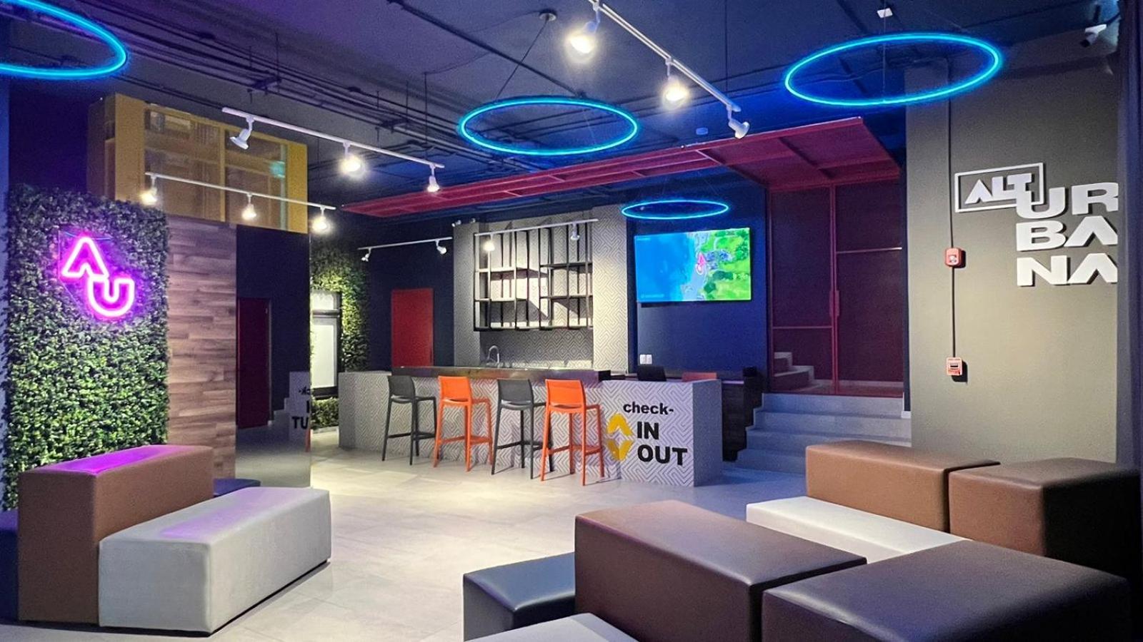 Alt Urbana Hotel Leon Bagian luar foto